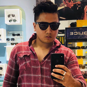 Meet your Posher, Manish